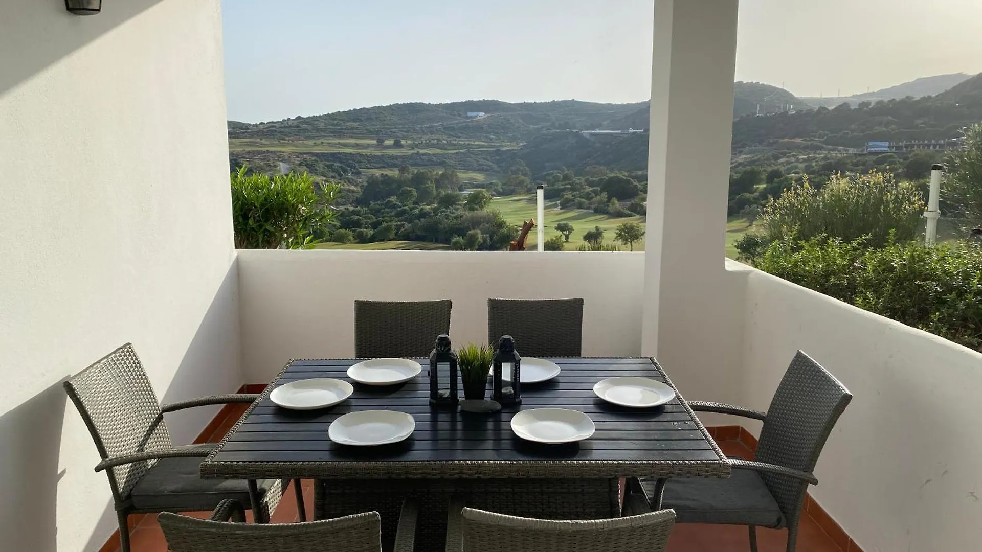 Luxury And Secluded Apartment Set In Valle Romano Estepona Hiszpania
